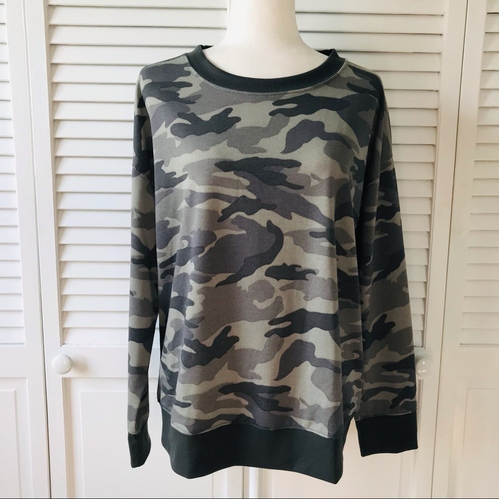 SPLENDID Green Gray Camouflage Sweater Size Large